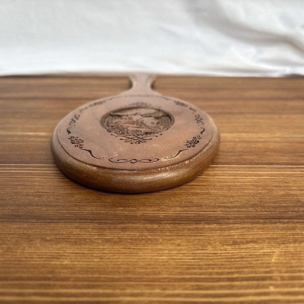 N/A features vintage
